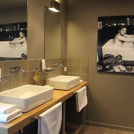 Mas De L'adret Bed & Breakfast 3*